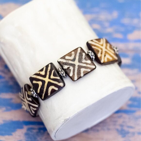 6 inch, Vintage Geometric Cross Square Beaded Bracelet - L34 - Picture 1 of 3